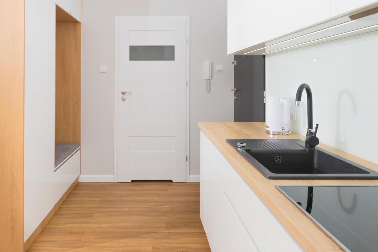Royal Manu Apartment Netflix وودج المظهر الخارجي الصورة
